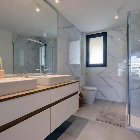 Luxury In Nova Appartamento *